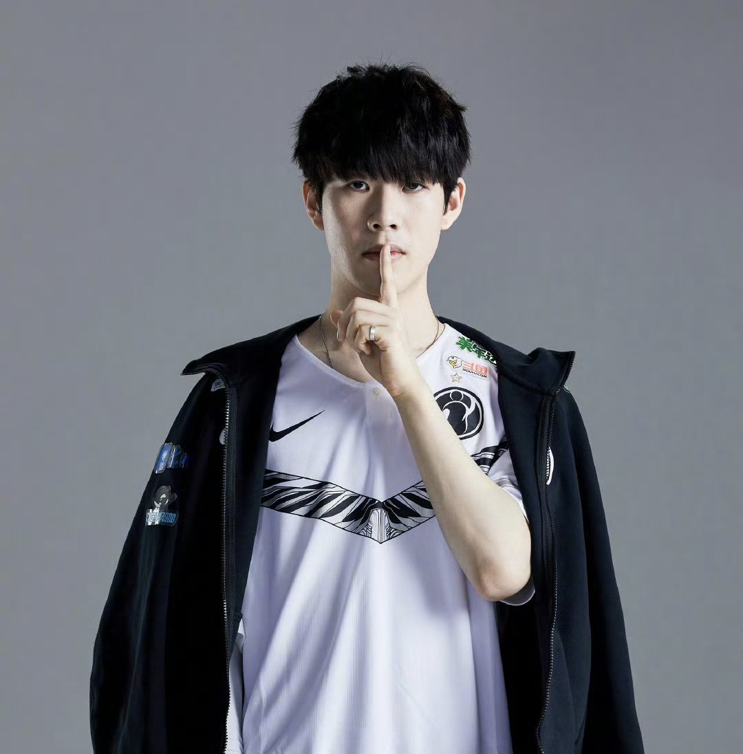 22队在面 22队在面